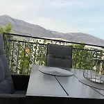 Tara Sunset View *