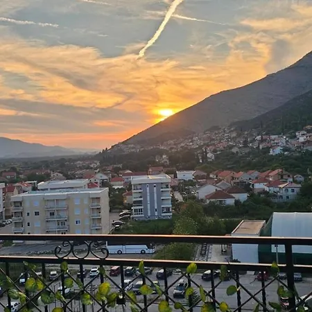 Tara Sunset View Apartament *